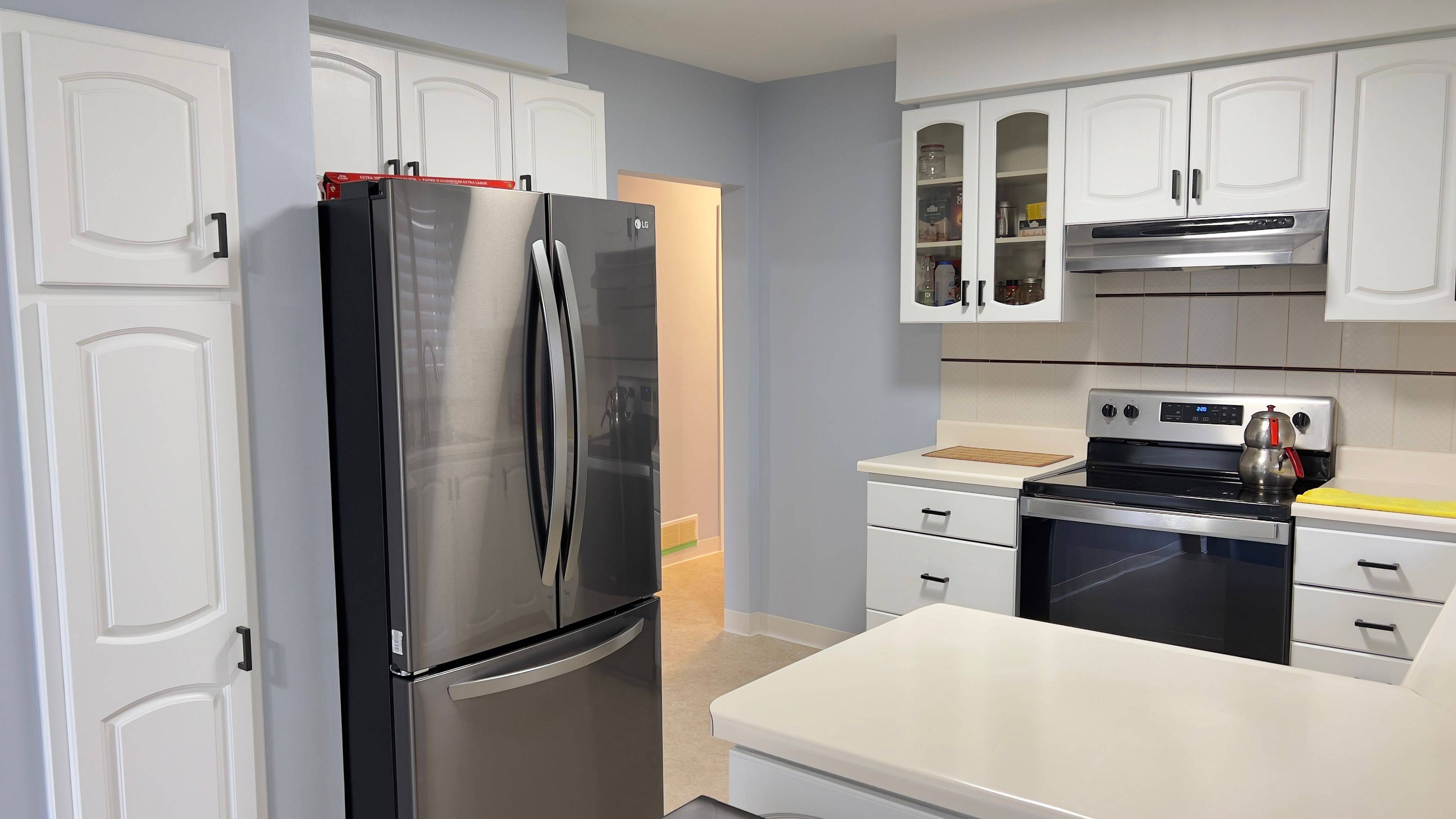 Toronto W05, ON M3J 1R8,148 Derrydown RD S ##Main