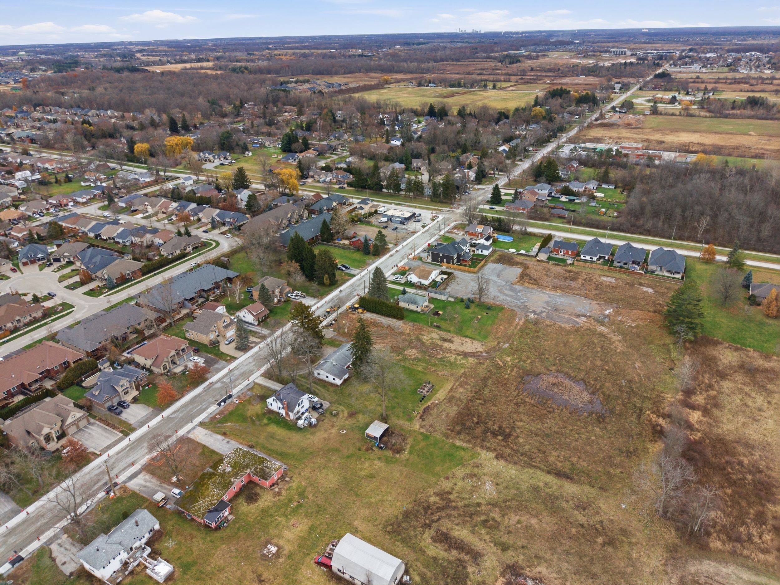 Pelham, ON L3C 3H3,717 Quaker RD