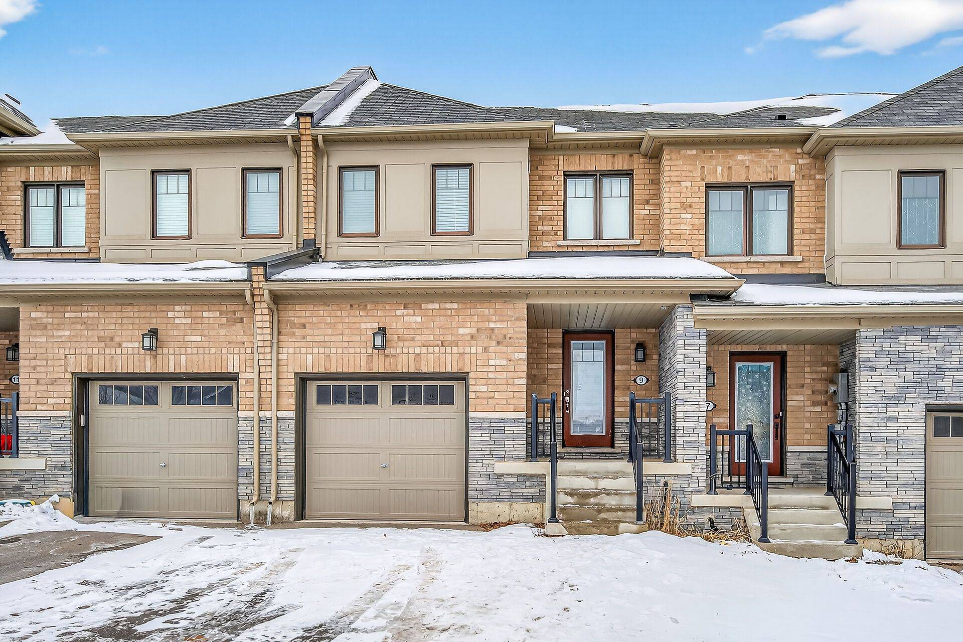 Hamilton, ON L8J 0K8,9 Hedges CRES