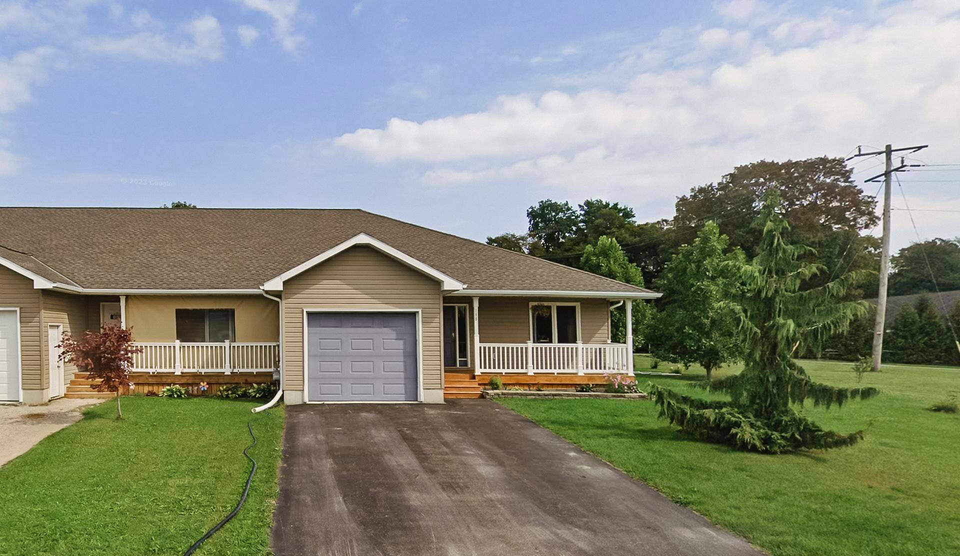 Huron East, ON N0M 1L0,180 Toronto BLVD