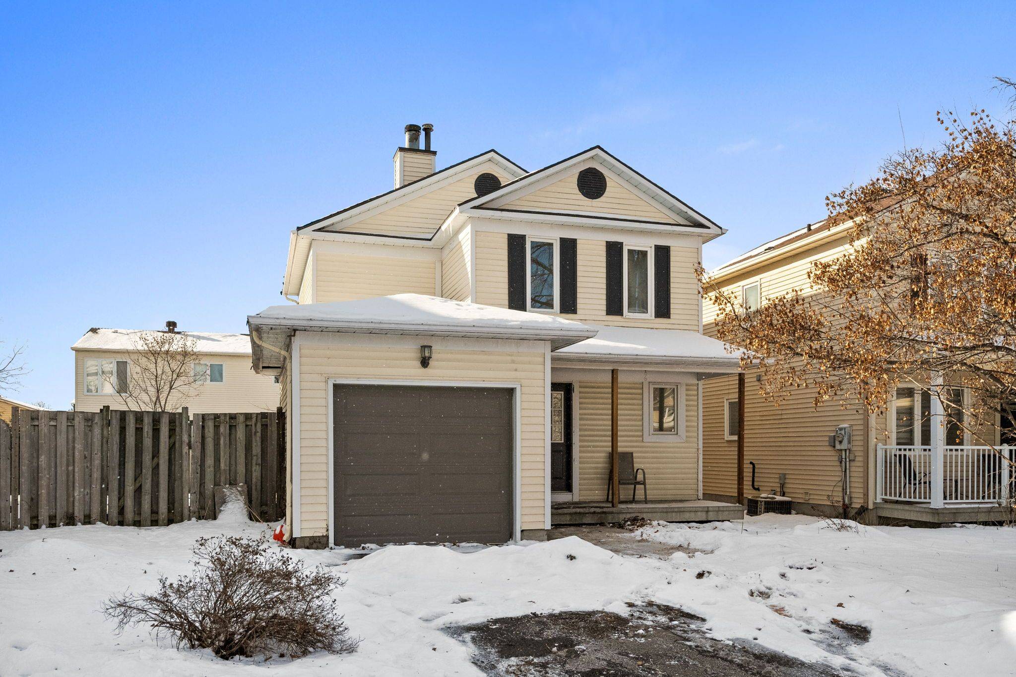 Orleans - Cumberland And Area, ON K1E 3K3,286 Mceachern CRES