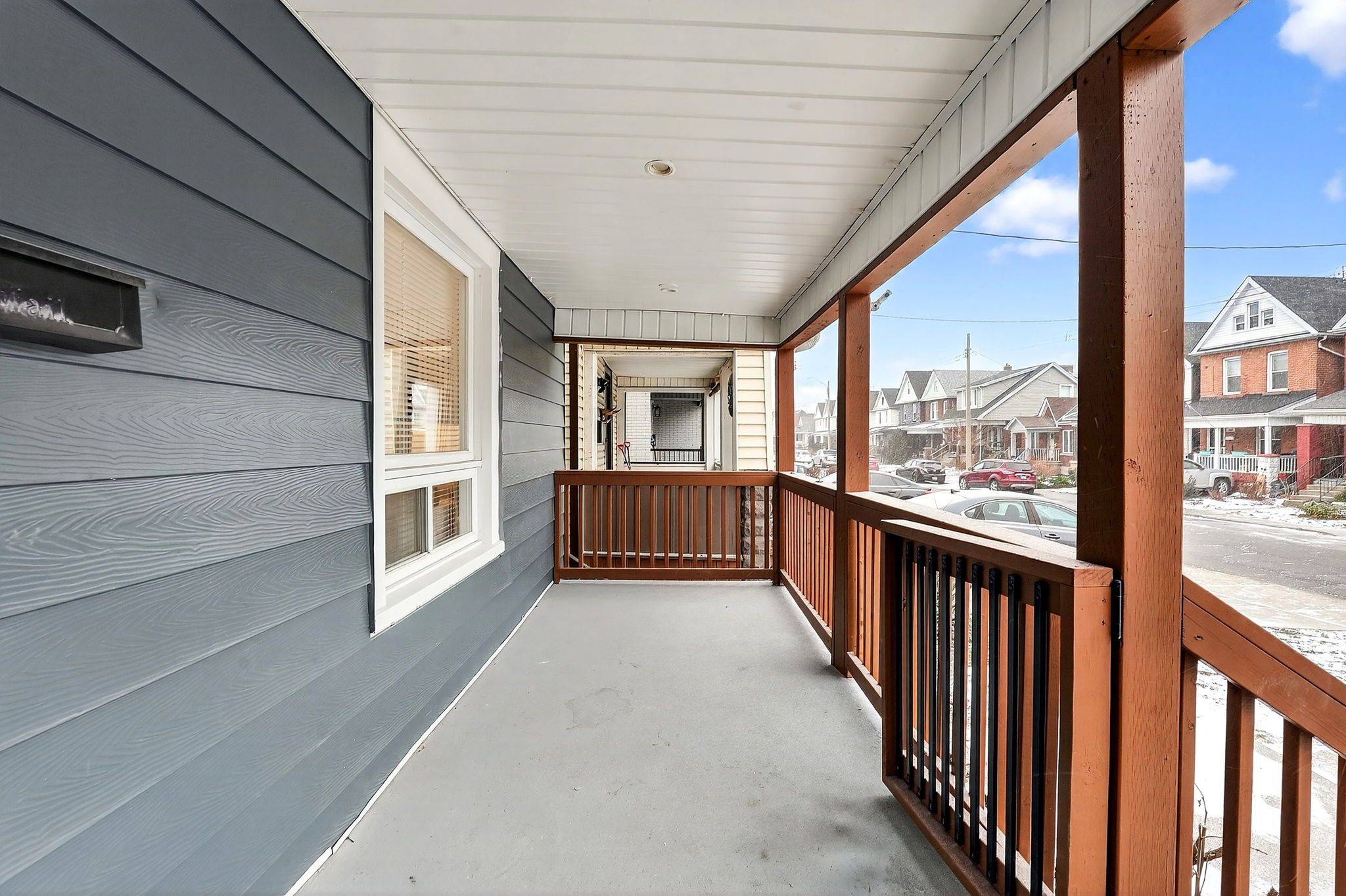 Hamilton, ON L8L 7T1,201 Grosvenor AVE N