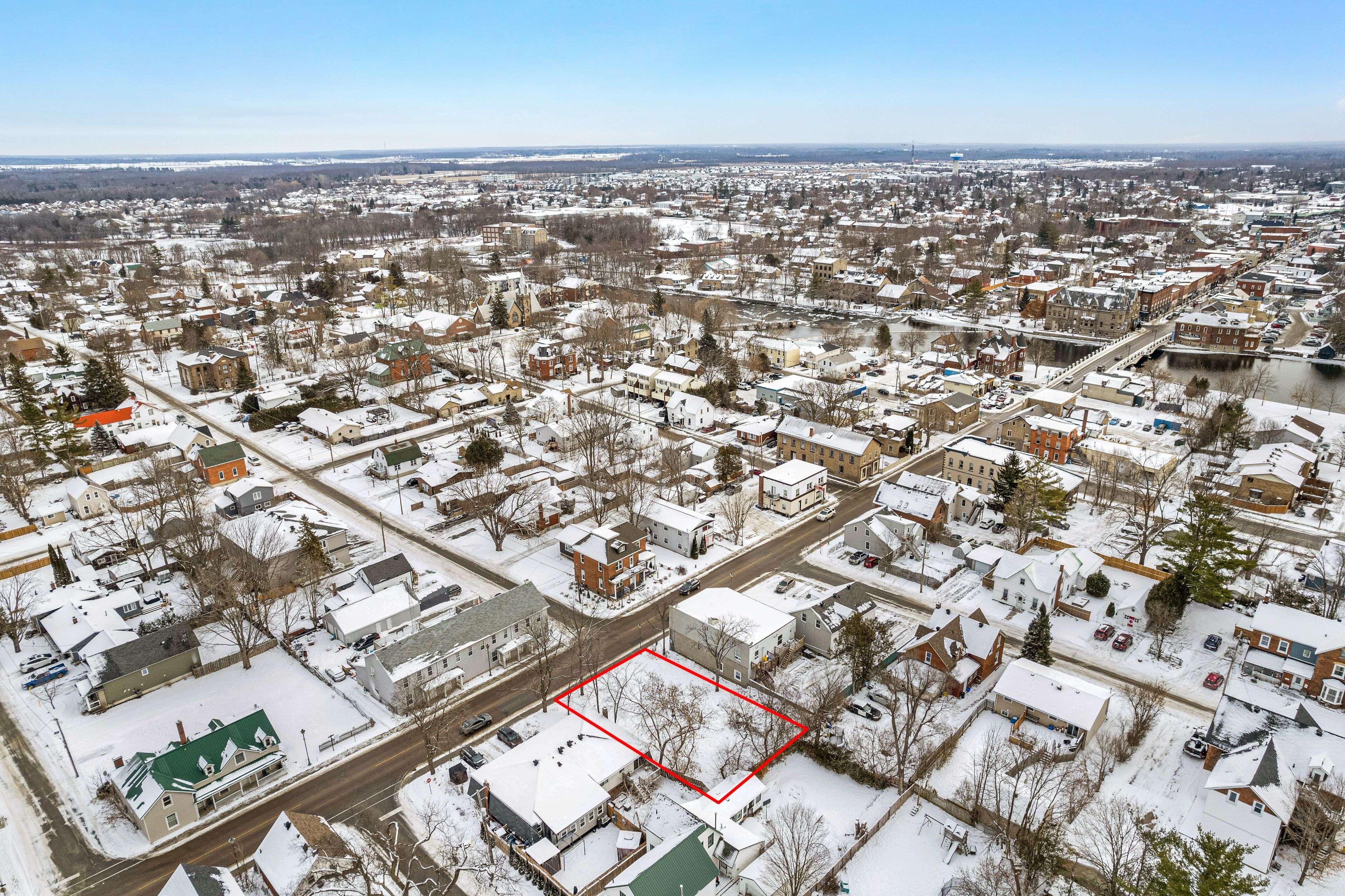 Carleton Place, ON K7H 3H6,274 Bridge ST