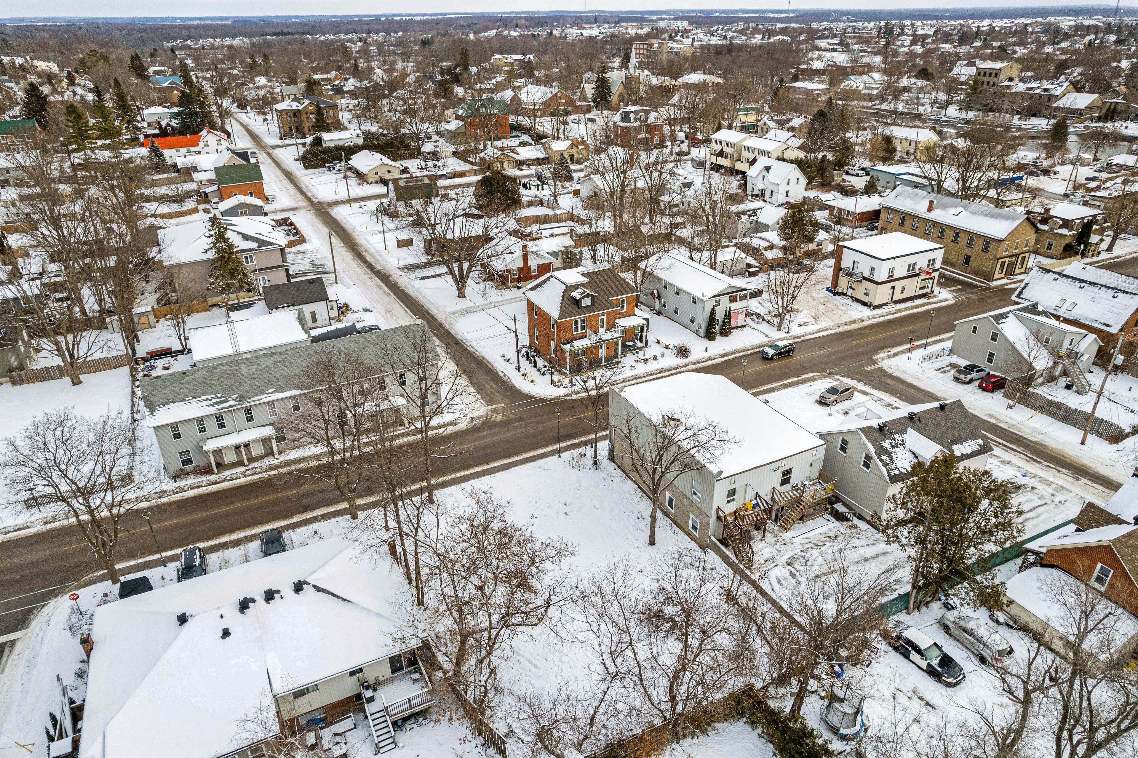 Carleton Place, ON K7H 3H6,274 Bridge ST