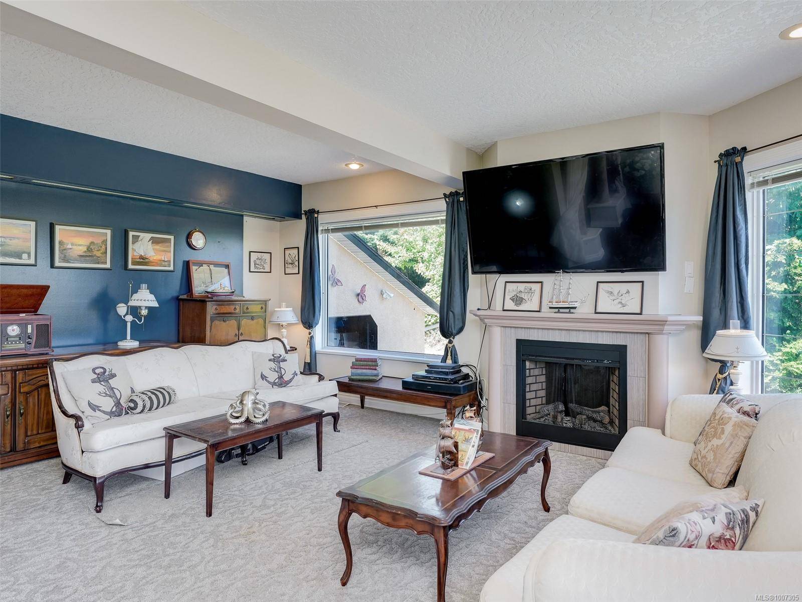 North Saanich, BC V8L 1M7,8626 Lochside Dr