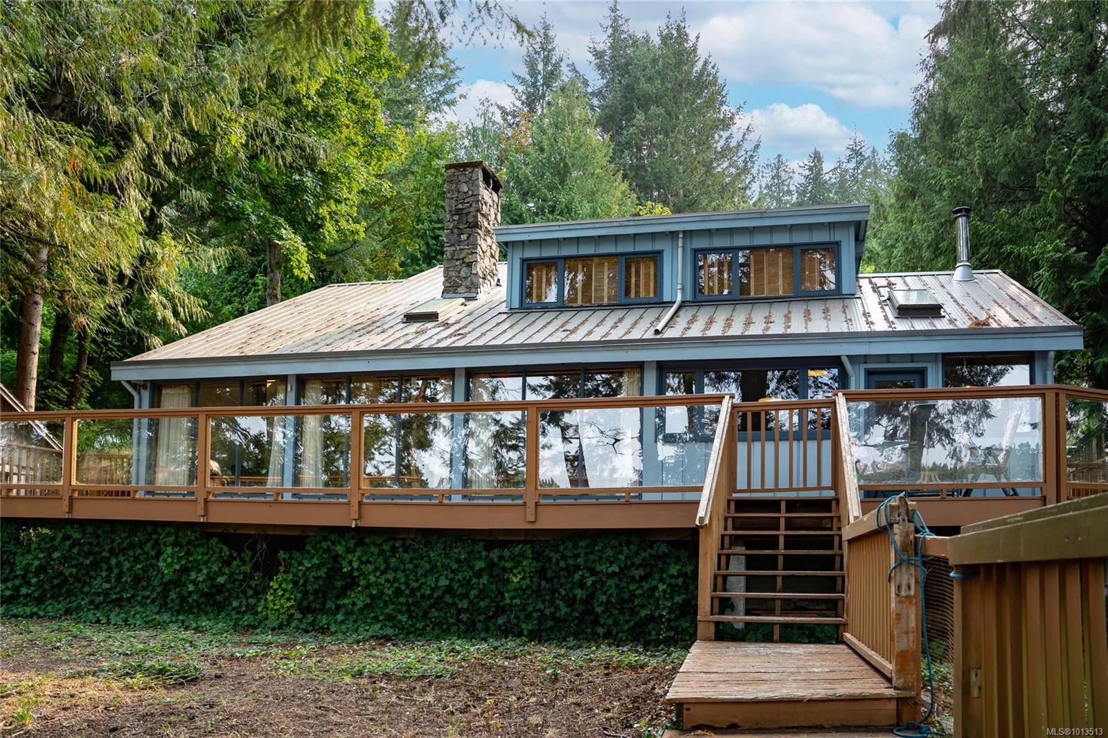 Salt Spring, BC V8K 2L5,122 Ontario Pl