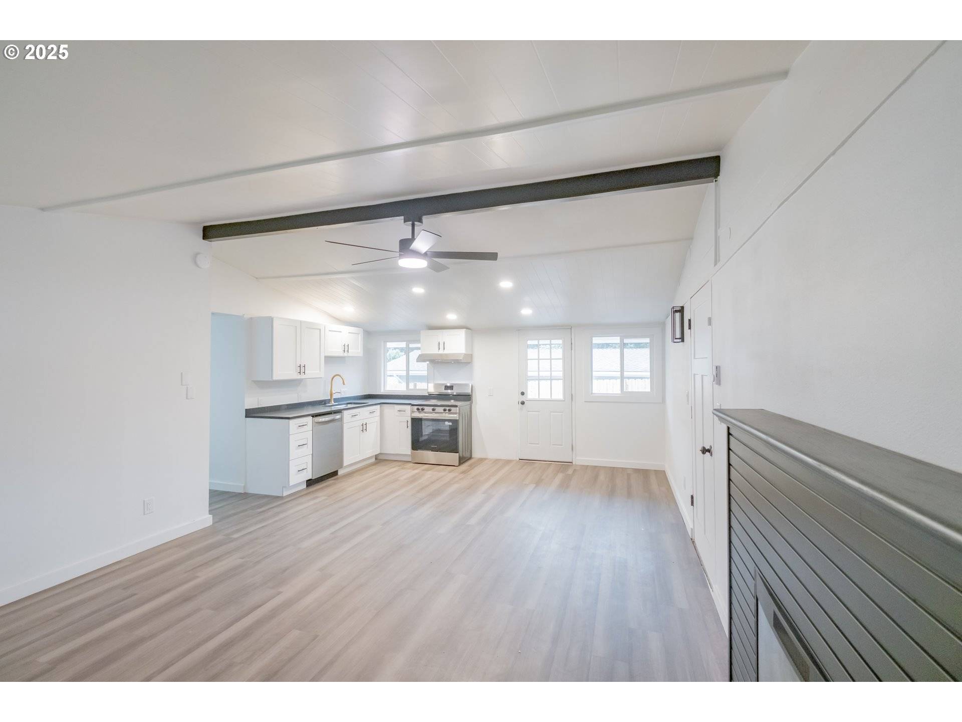 Salem, OR 97302,3698 Short ST SE