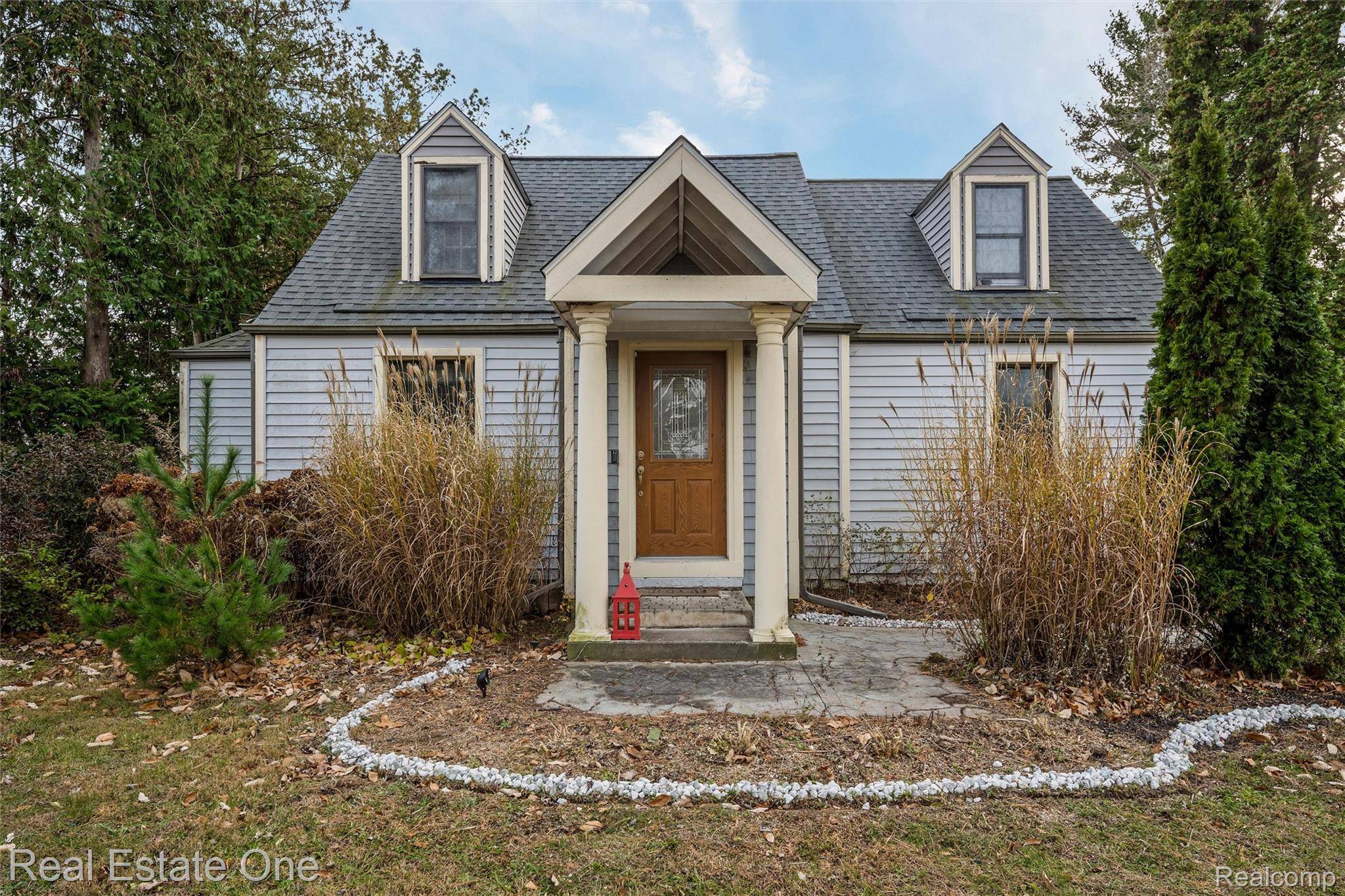 Livonia, MI 48154,30115 Munger DR