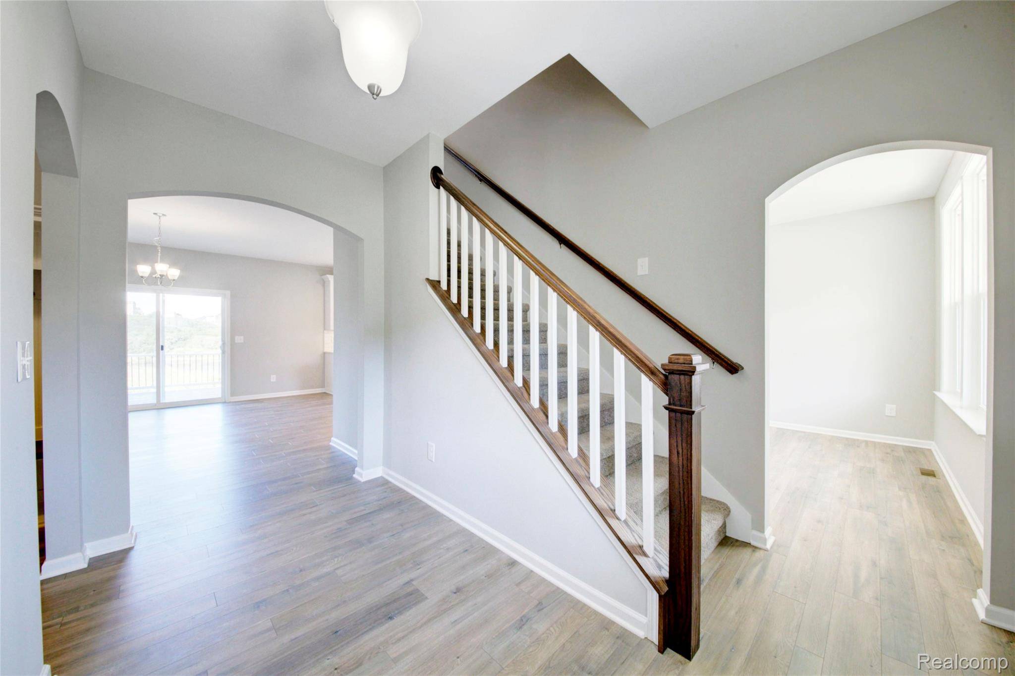 Howell, MI 48843,3040 Bogues View DR