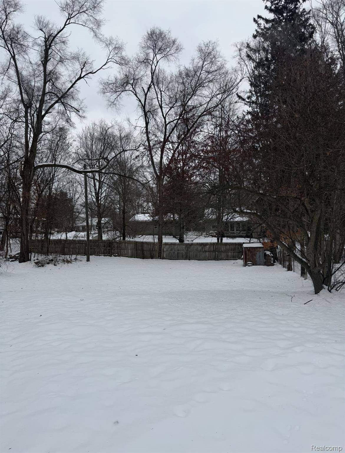 Pinckney, MI 48169,220 Pearl ST