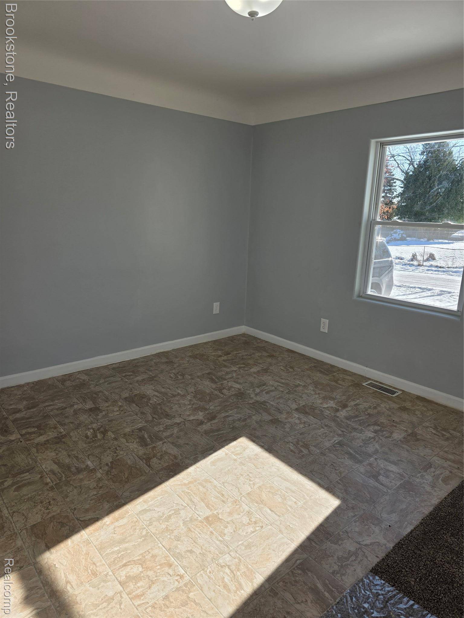 Mt. Morris, MI 48458,1095 Pine ST