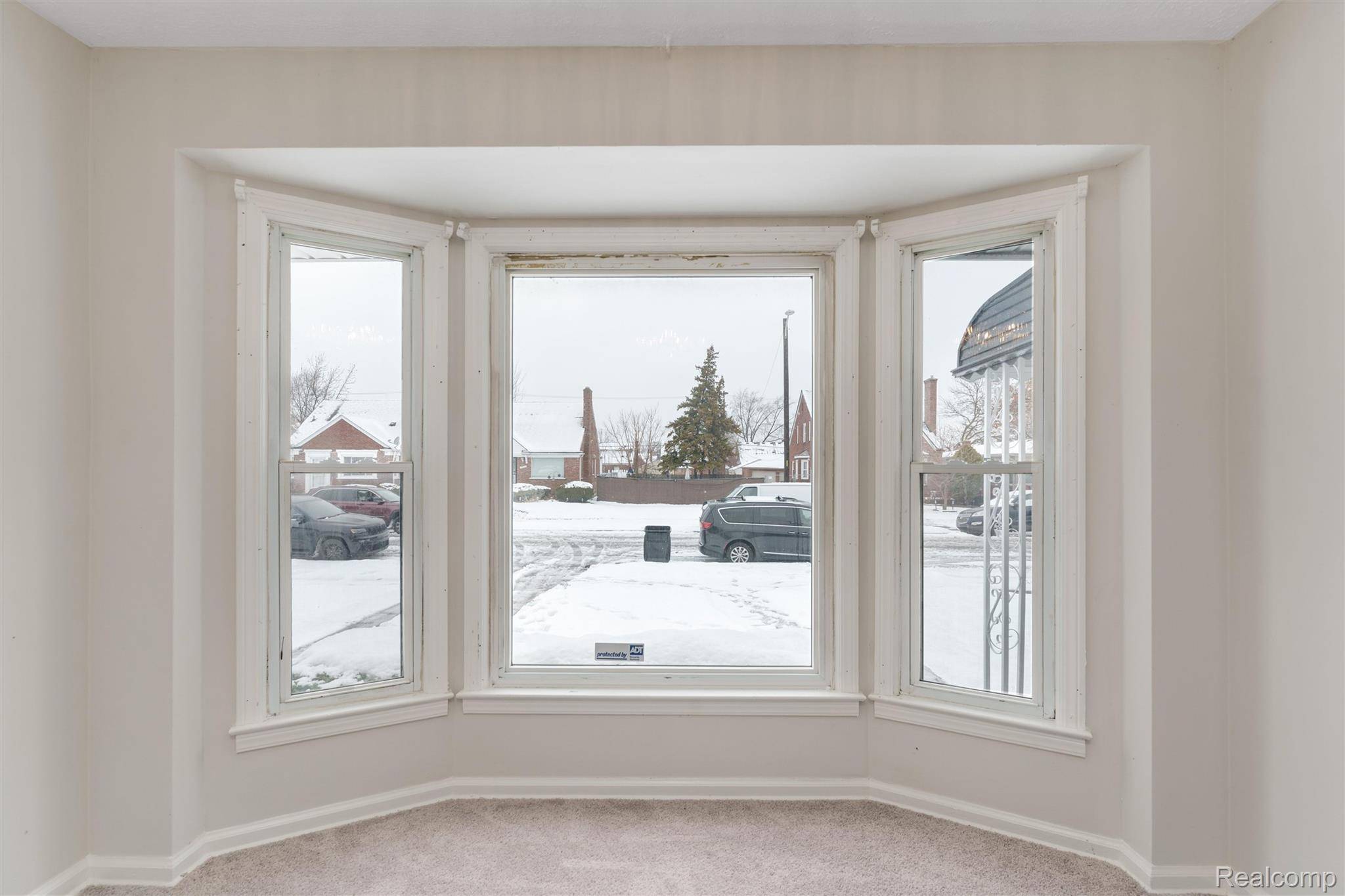 Detroit, MI 48205,14038 Fairmount DR