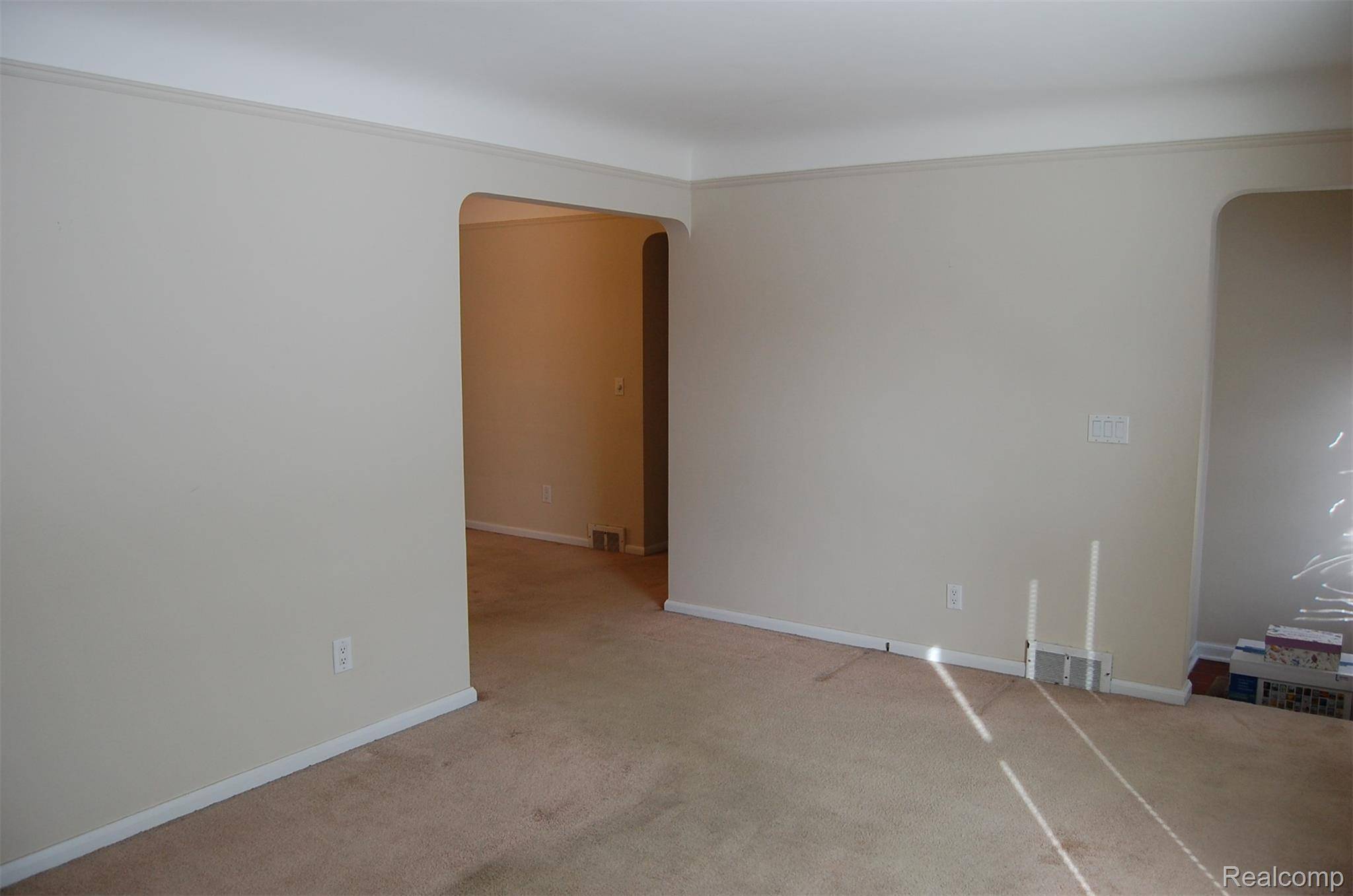 Dearborn, MI 48124,2610 Detroit ST