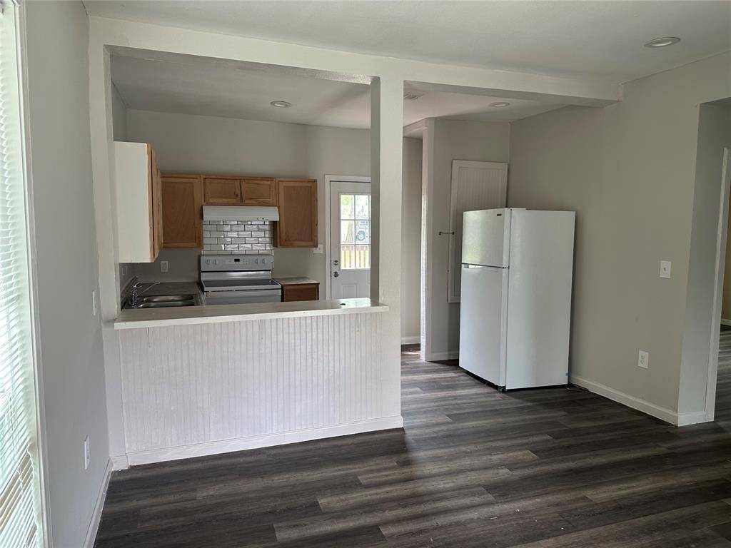 Bonham, TX 75418,1711 Oriental Street