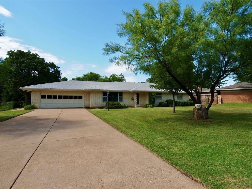 Graham, TX 76450,1441 Brazos Street