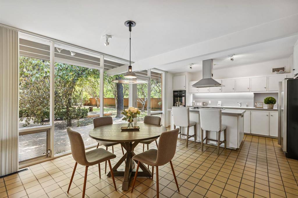 Dallas, TX 75229,10714 Royal Springs Drive