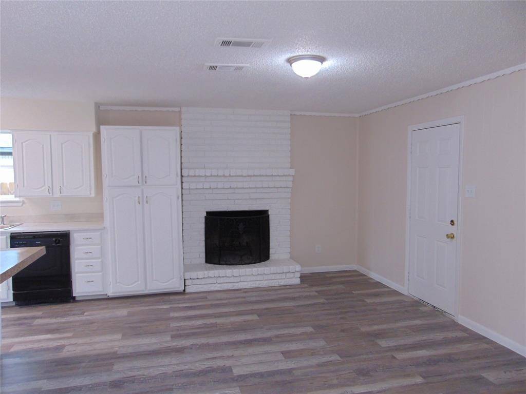 Lancaster, TX 75146,871 Magnolia Lane