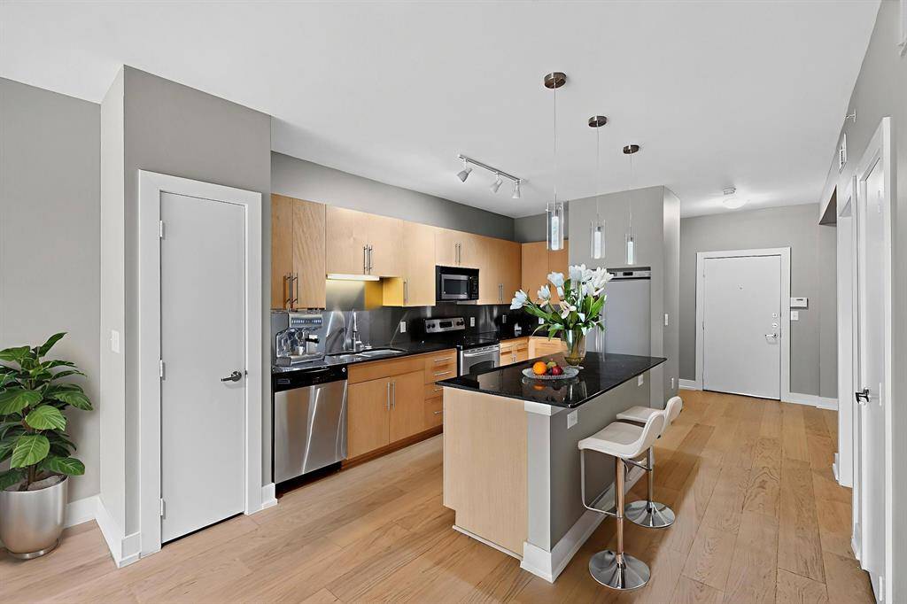 Dallas, TX 75219,4333 Gilbert Avenue #217