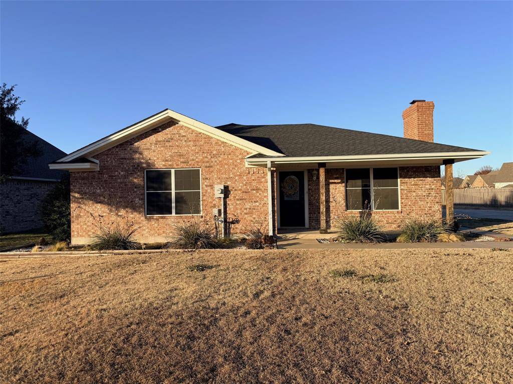 Lindsay, TX 76250,401 2nd Street