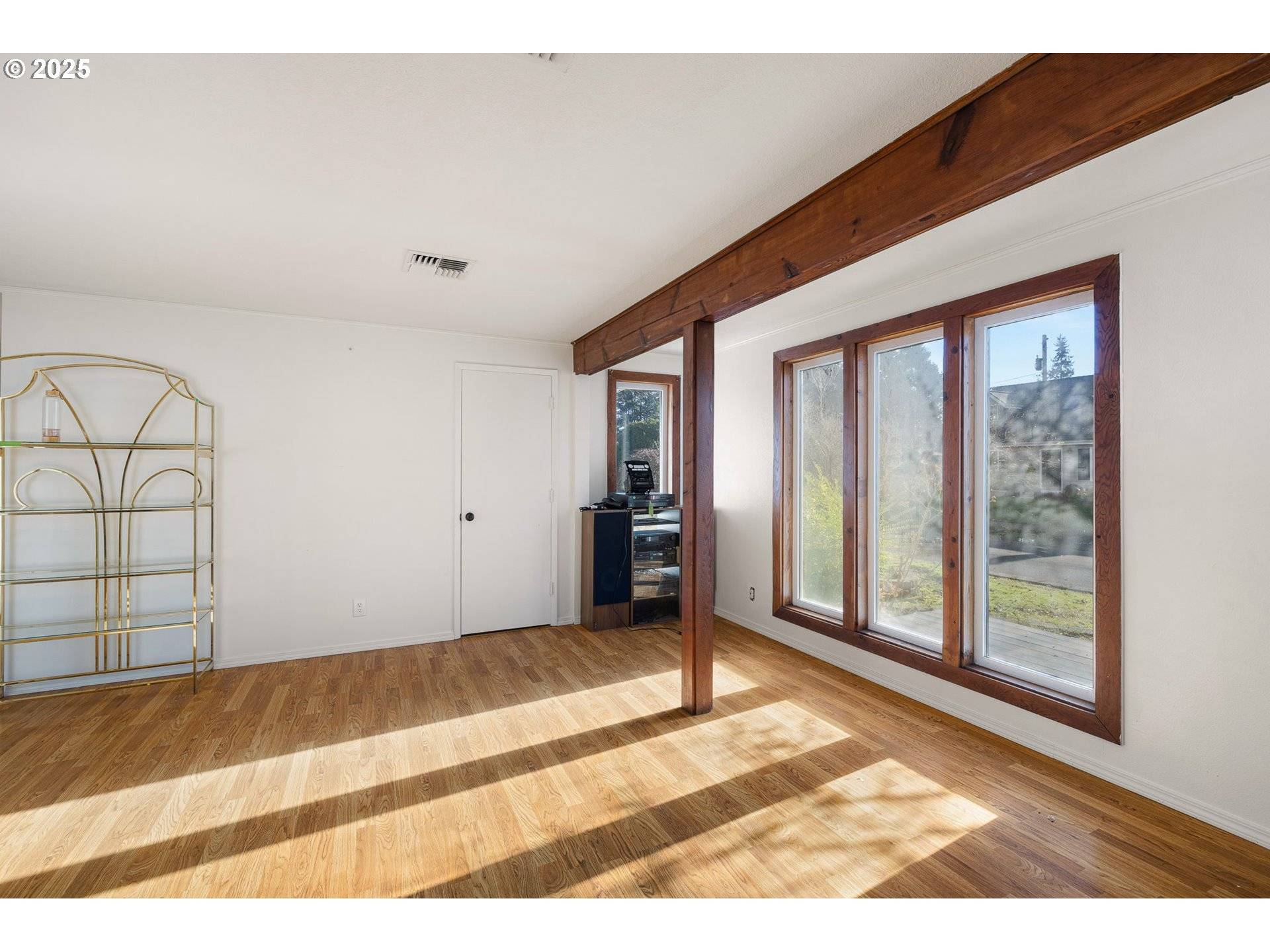 Eugene, OR 97401,1565 MONTEREY AVE