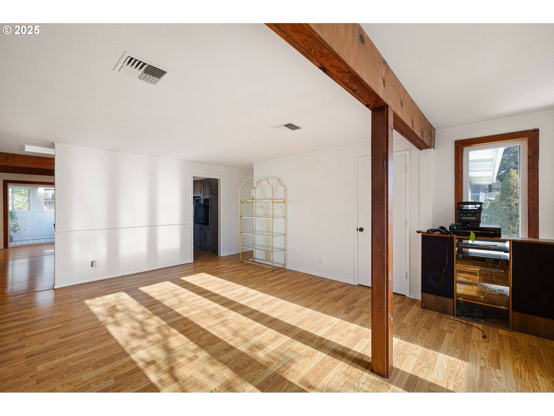 Eugene, OR 97401,1565 MONTEREY AVE