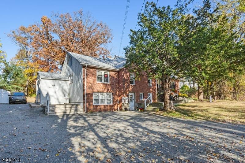 Jefferson Twp., NJ 07438,76 Ridge Rd #2