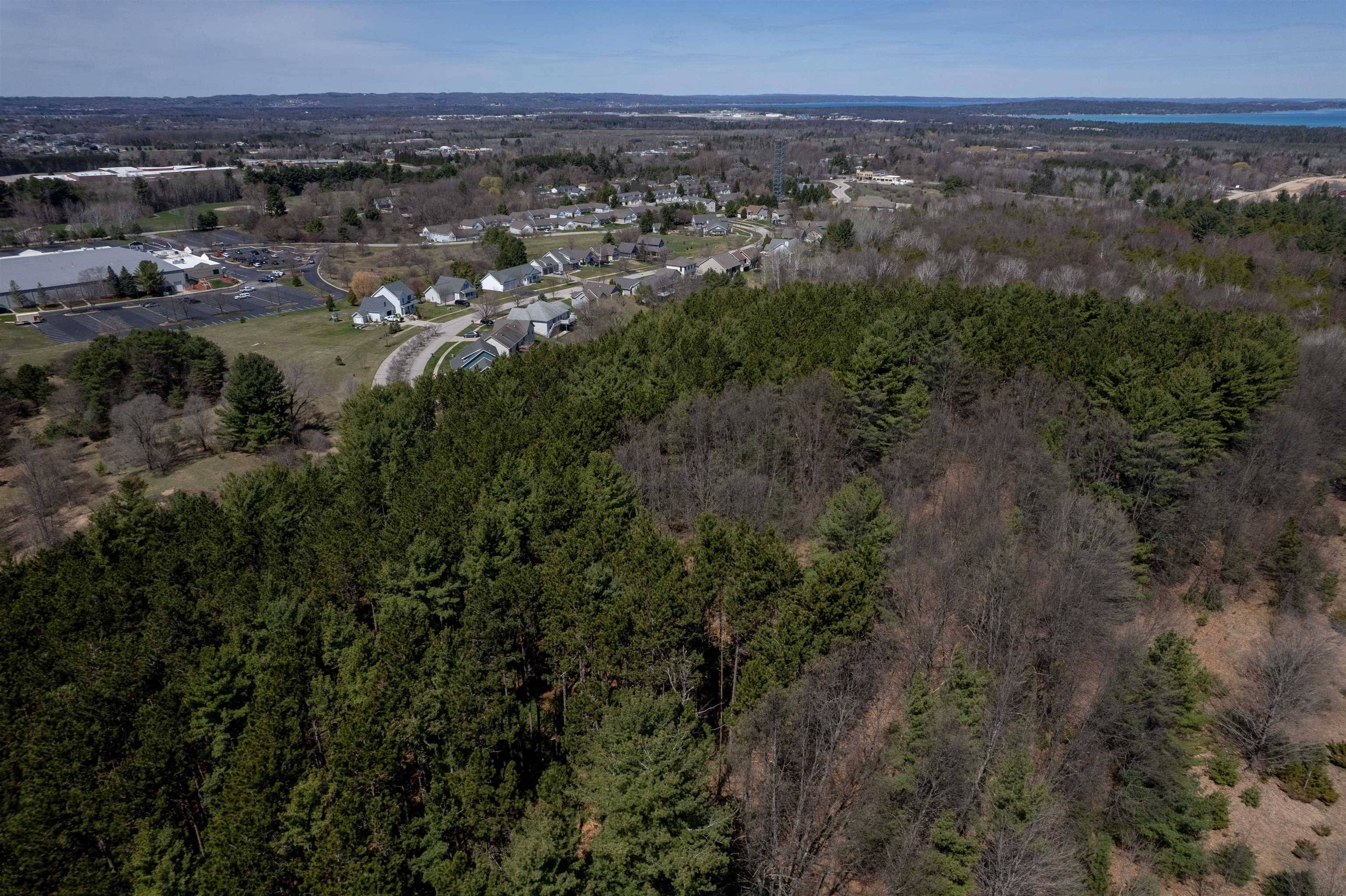 Traverse City, MI 49696,00 N Four Mile RD