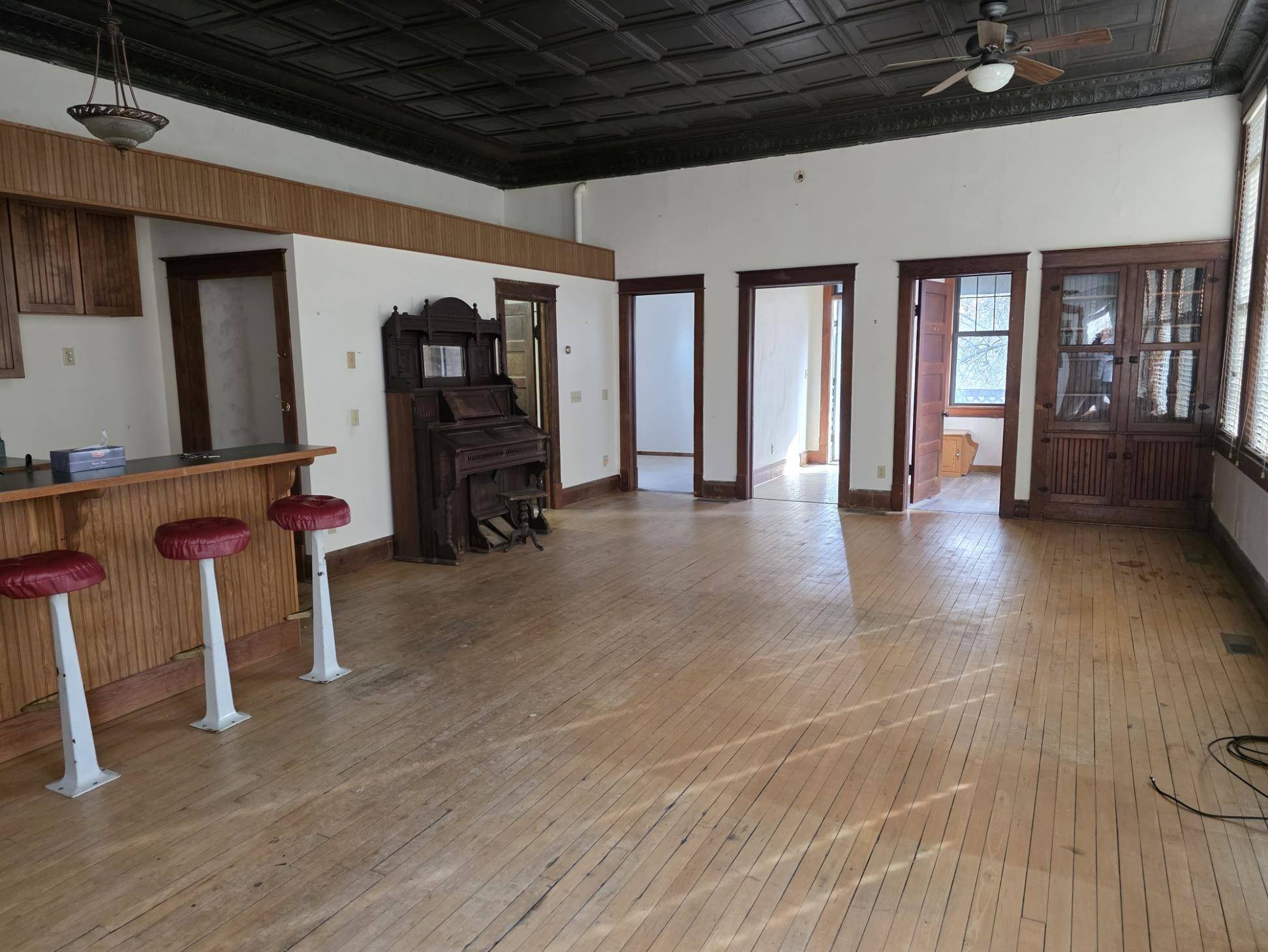 Central Lake, MI 49622,6132 Bunker Hill RD