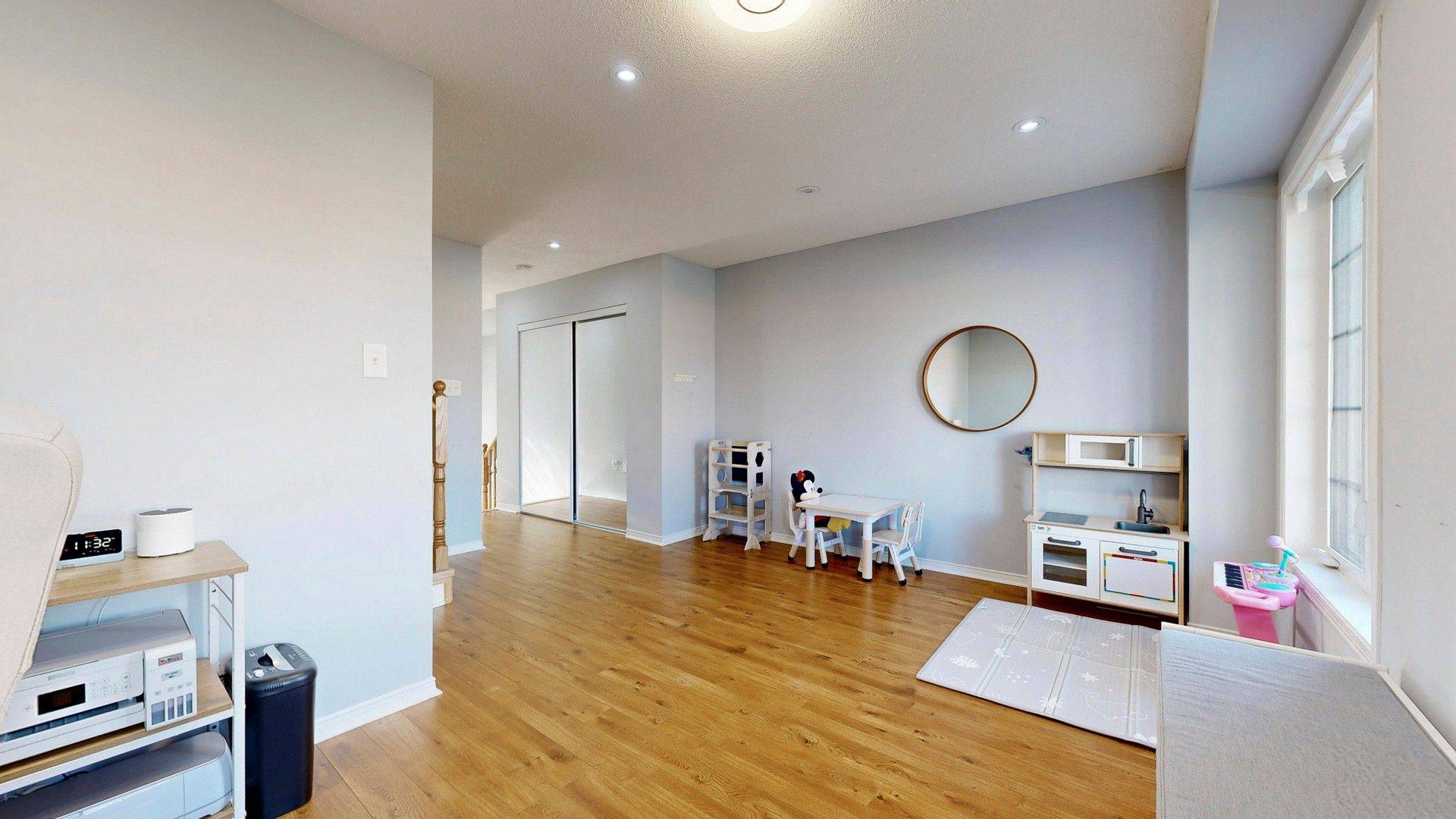 Ajax, ON L1Z 0K8,459 Rossland RD E