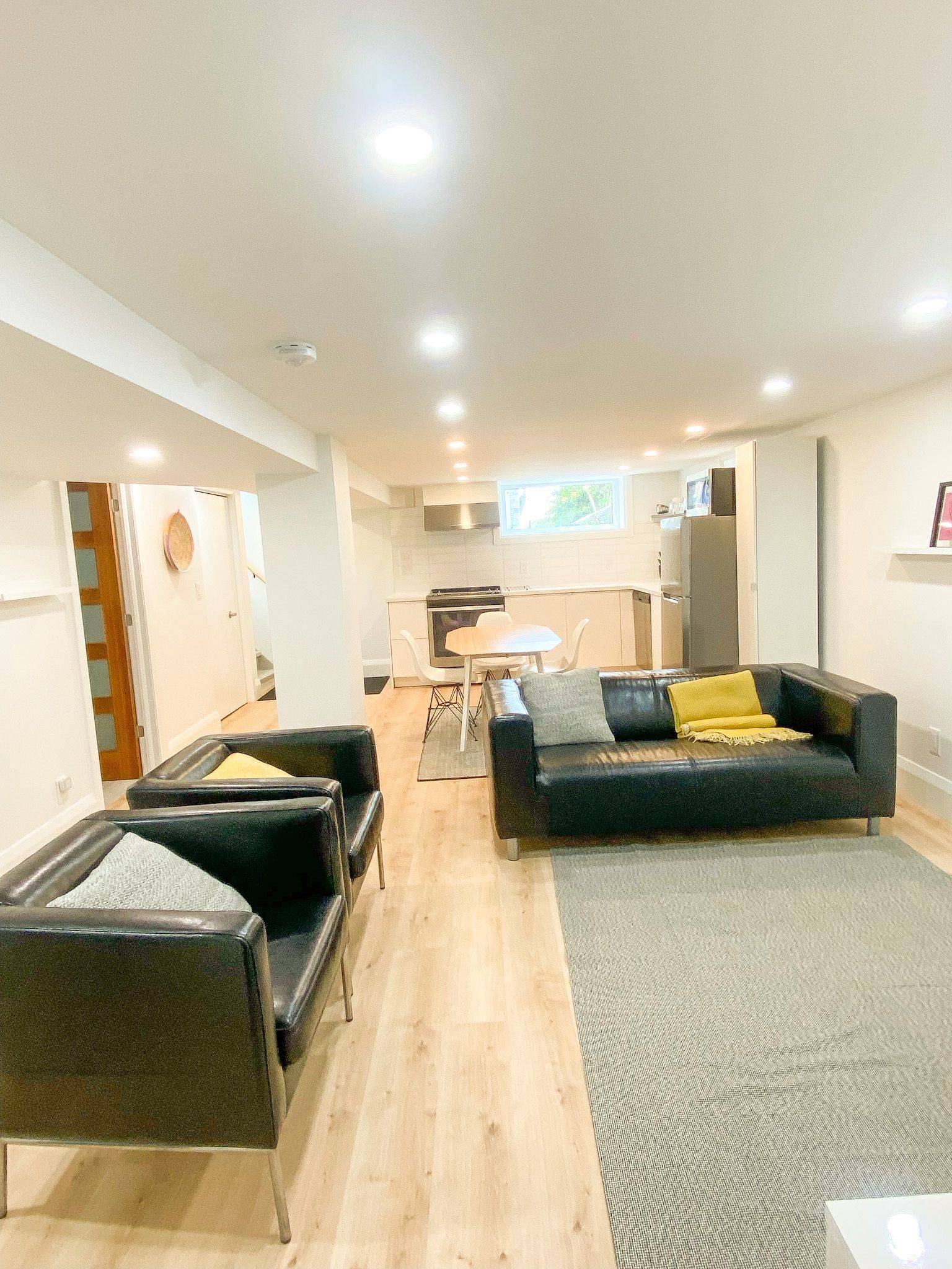 Toronto E03, ON M4C 3N8,75 Binswood AVE #Basement