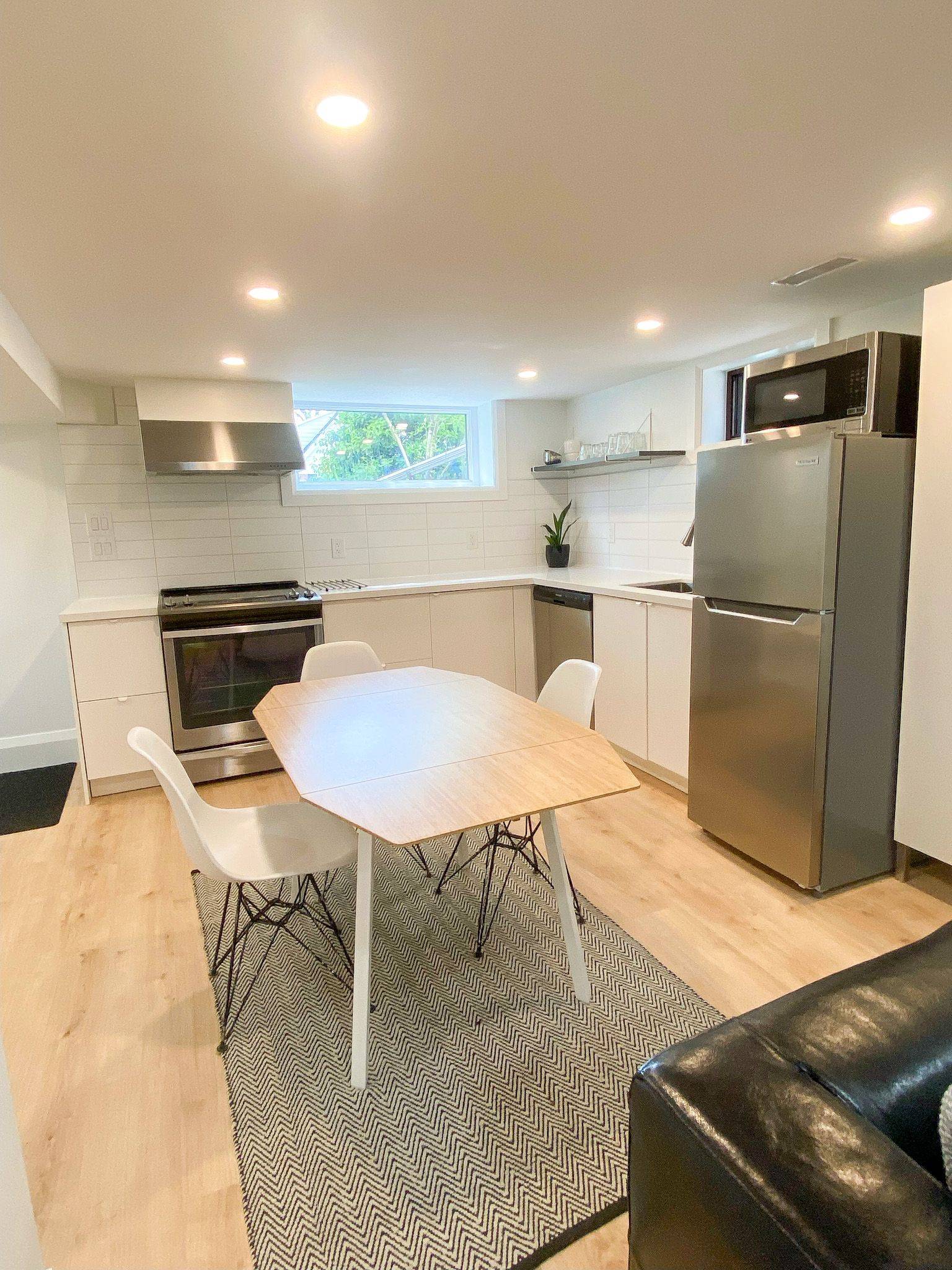 Toronto E03, ON M4C 3N8,75 Binswood AVE #Basement