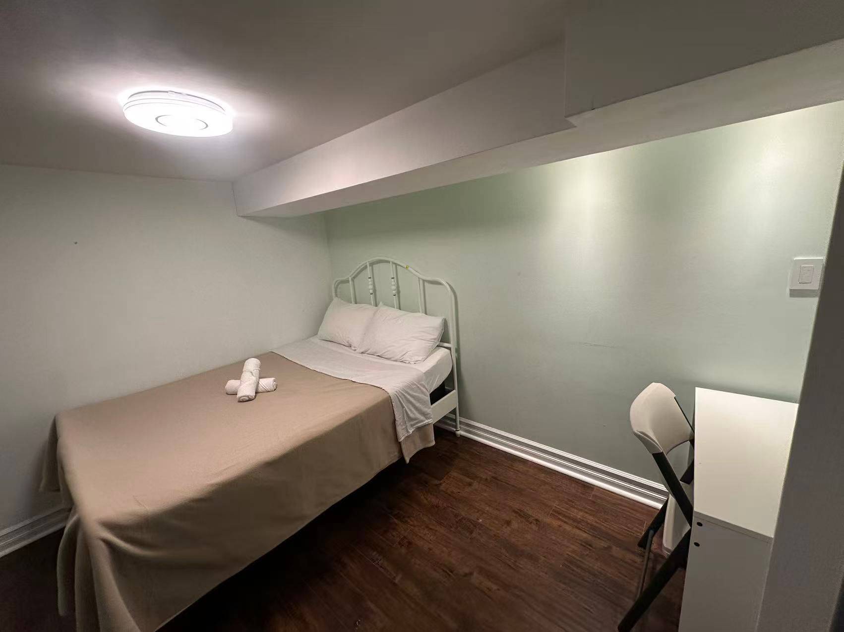 Toronto E04, ON M1K 3A9,19 Midholm DR #LOWER/Utility included