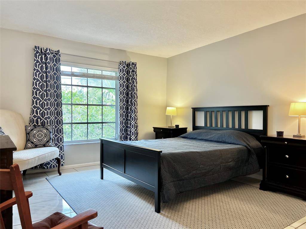 Fort Lauderdale, FL 33308,2271 NE 68th St #2028