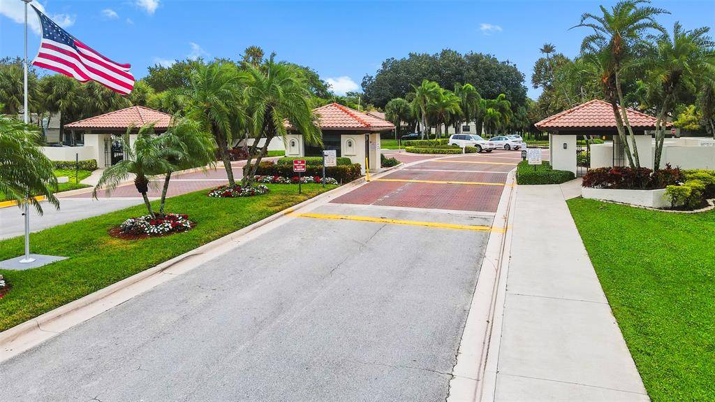 Boca Raton, FL 33431,2800 Palmwood Terr #119
