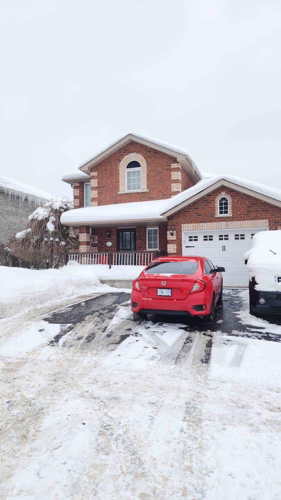 Barrie, ON L4N 0N6,131 Ruffet DR