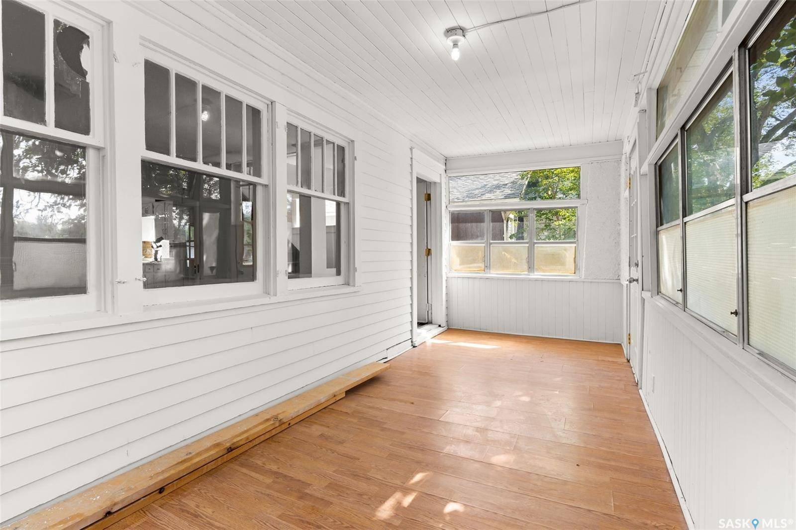 Regina, SK S4T 3M5,1357 Elphinstone STREET