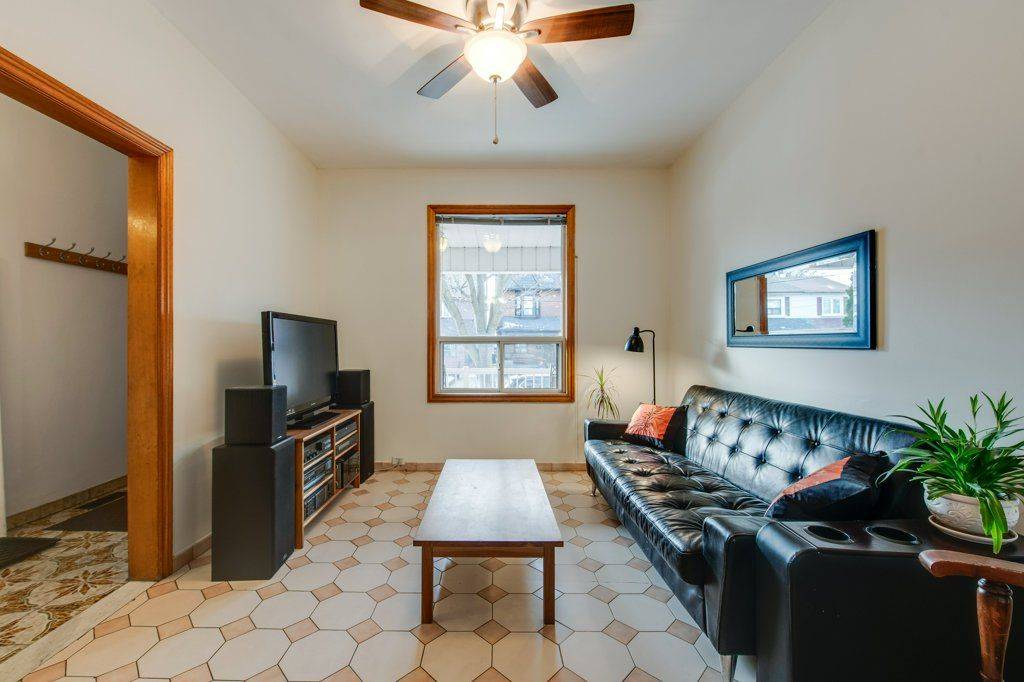 Toronto W03, ON M6N 2X6,187 Laughton AVE