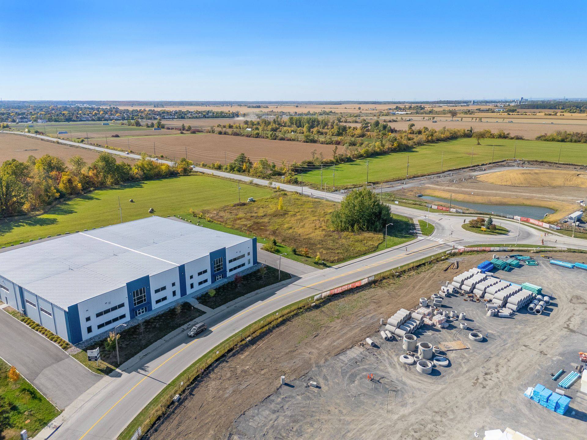 Barrhaven, ON K2J 0P7,0 Bill Leathem DR