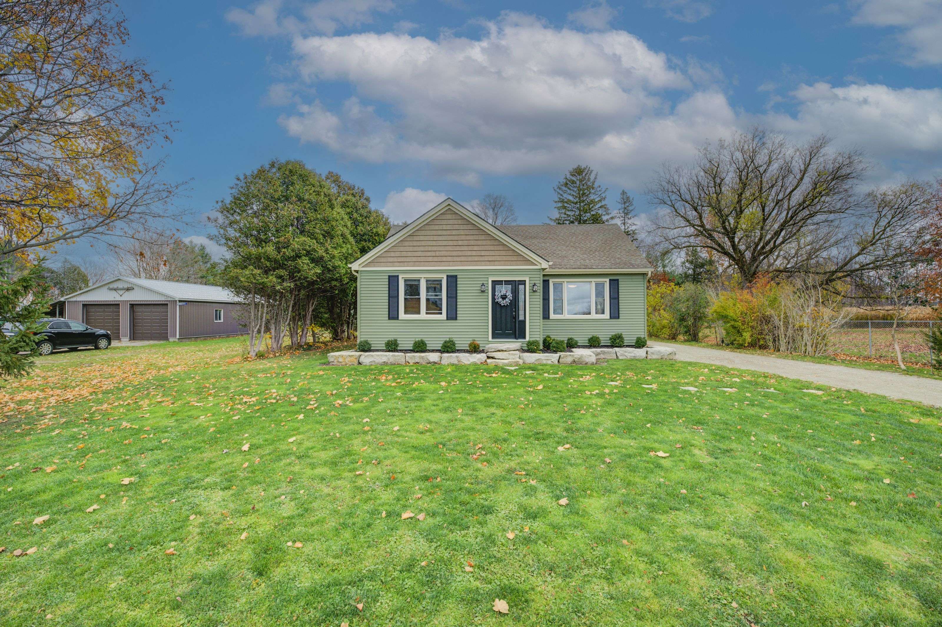 South-west Oxford, ON N4G 4H1,332508 Plank Line E