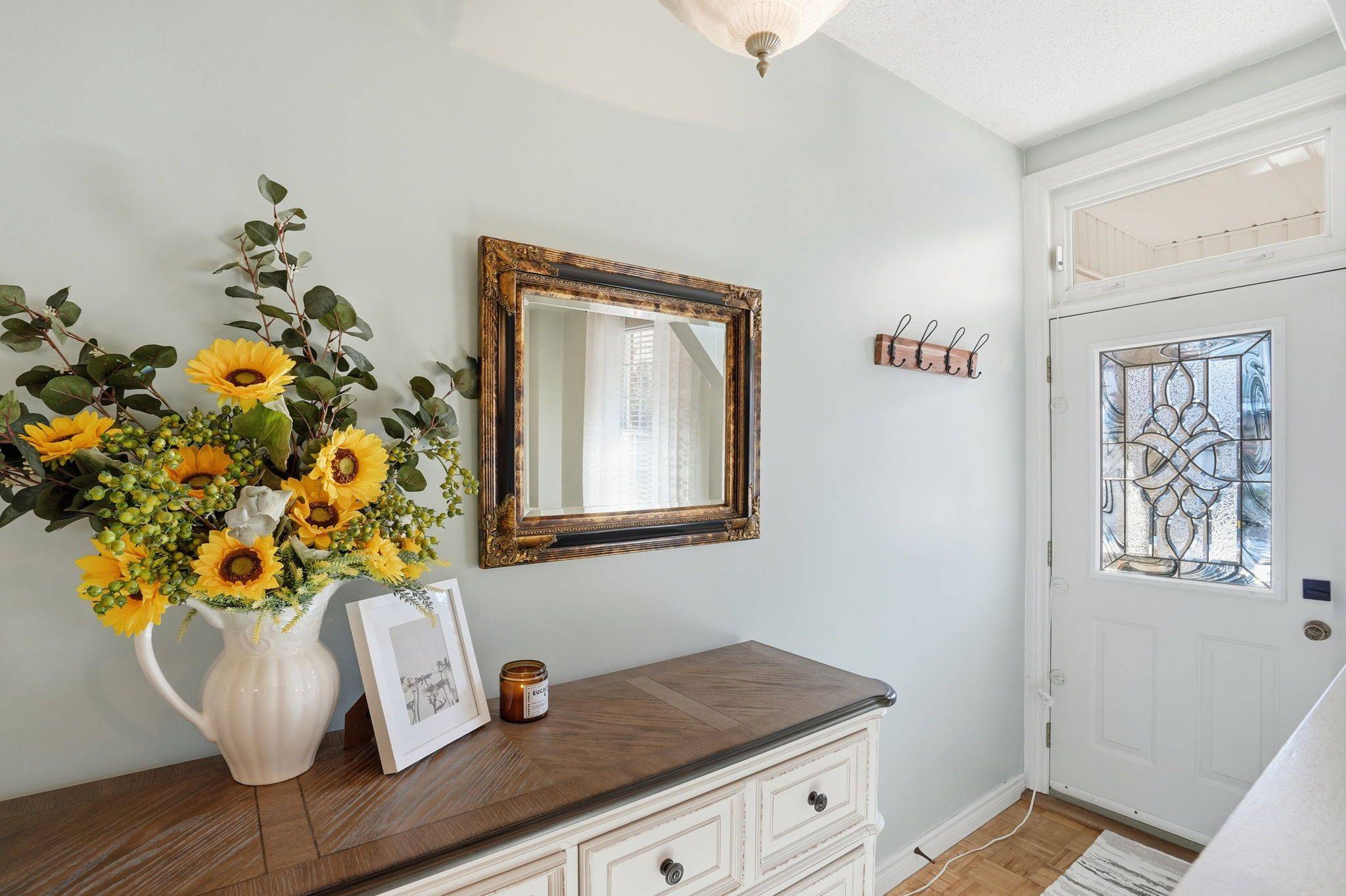 Hamilton, ON L8L 3N3,81 Simcoe ST E