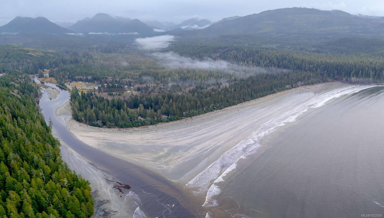 Bamfield, BC V0R 1B0,230 Clutus Rd