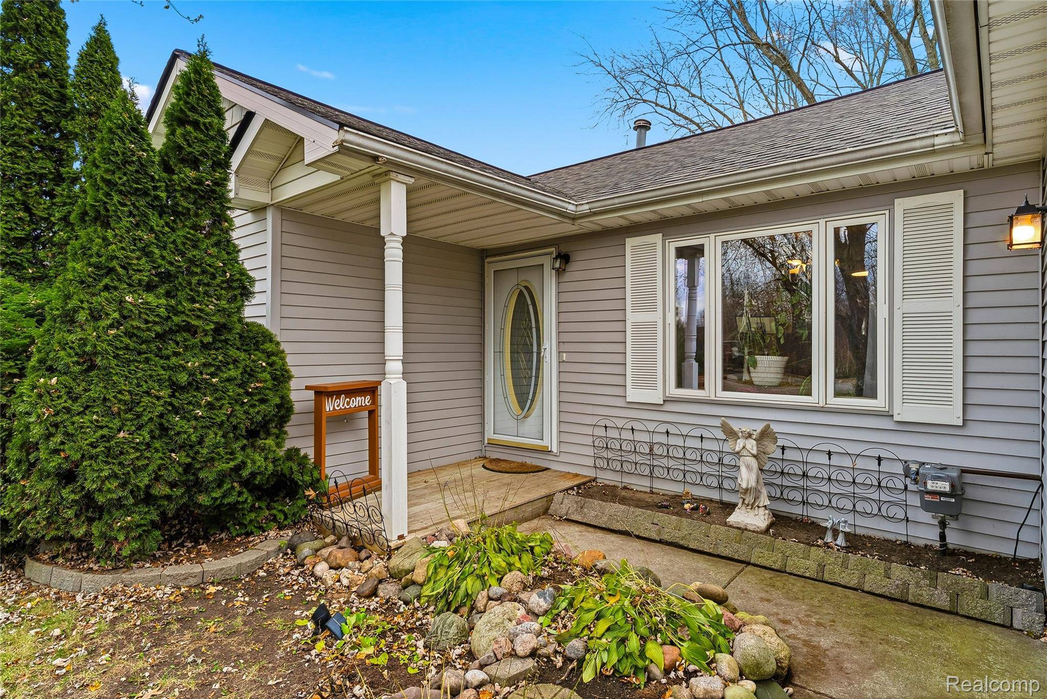 Flint, MI 48506,3294 Comer DR