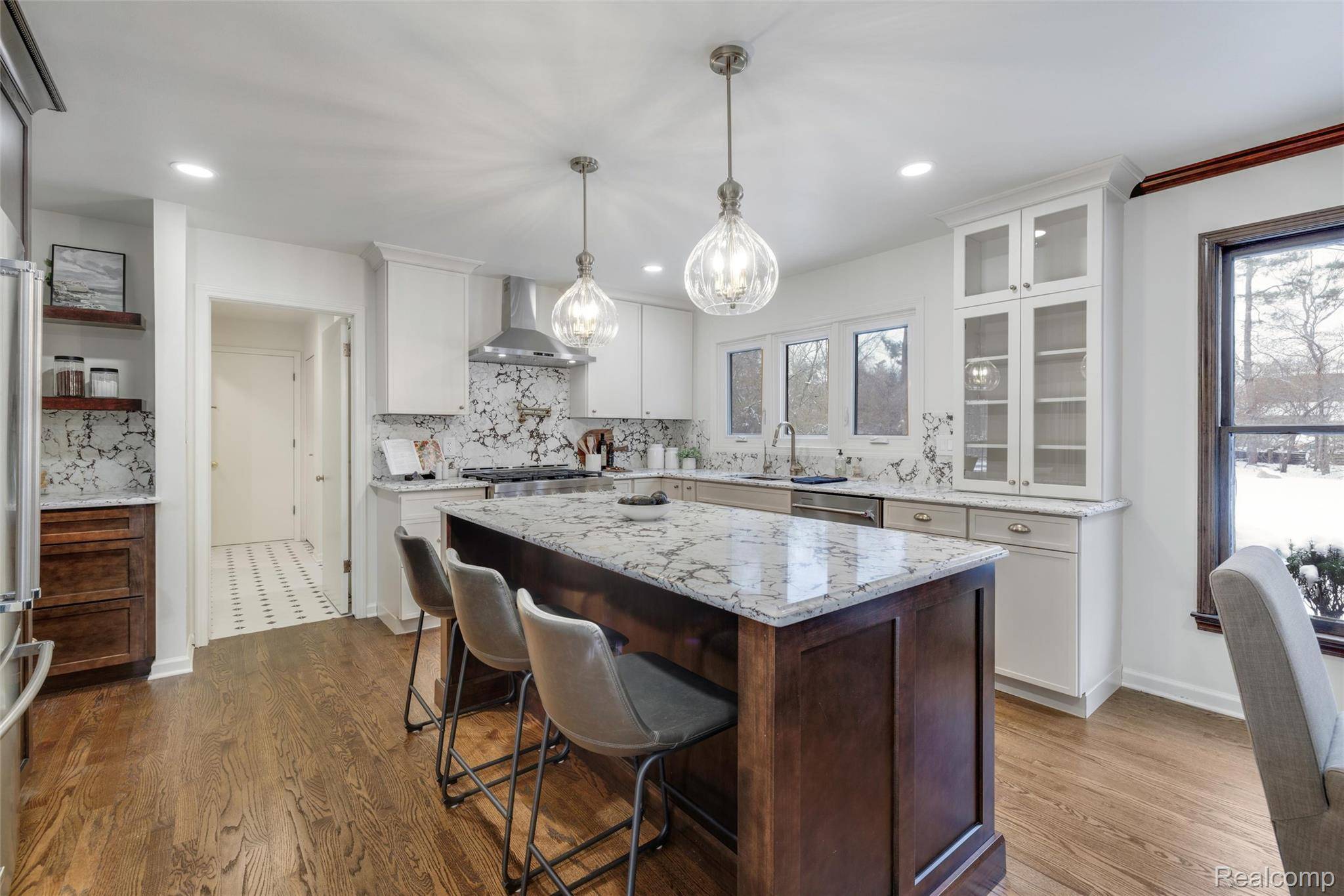 Franklin, MI 48025,25330 Devon LN