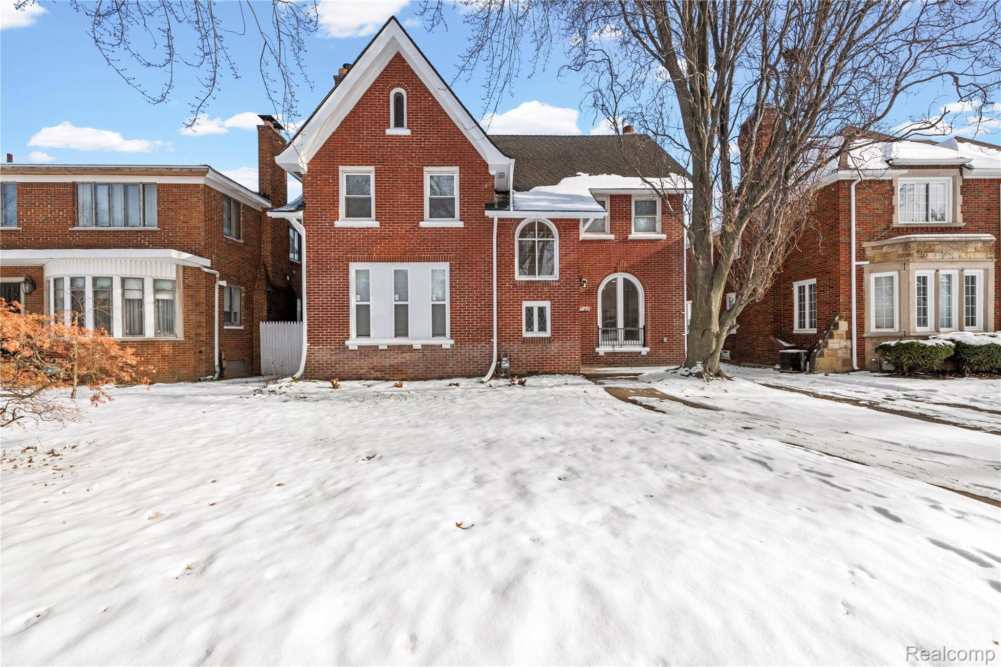 Detroit, MI 48221,17214 Wildemere ST