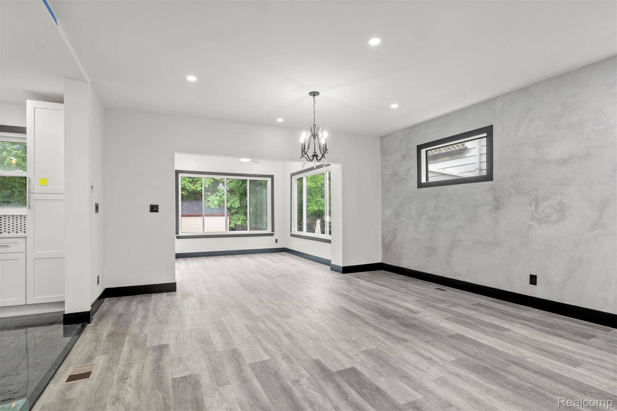 Detroit, MI 48206,2283 Lamothe ST