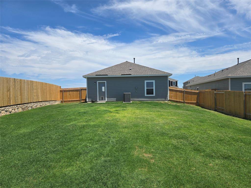 Ponder, TX 76259,8425 Wibaux Road