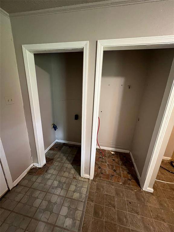 Shreveport, LA 71106,911 Windsor Drive