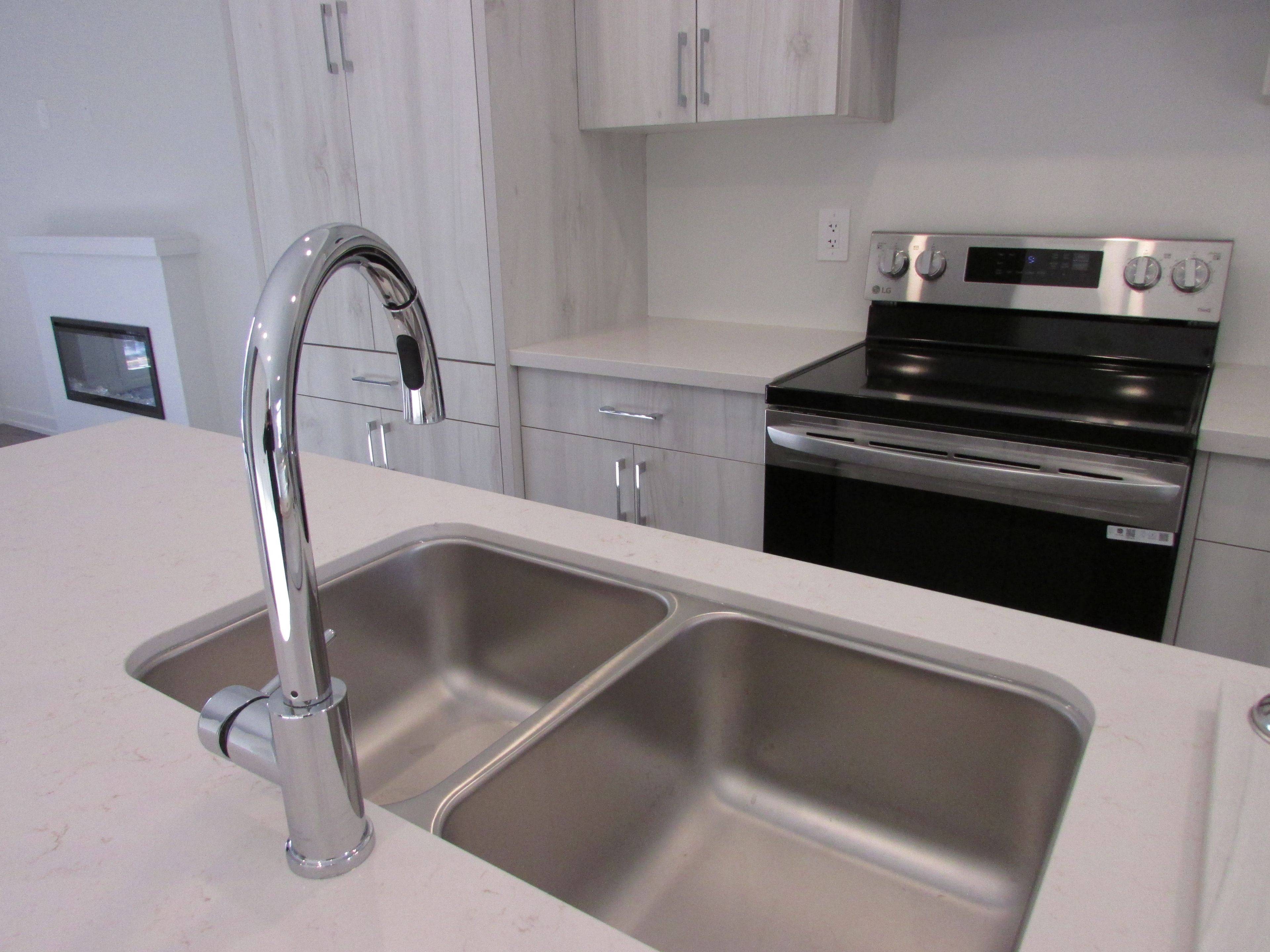 Richmond Hill, ON L4B 0J5,18 Mermot LN