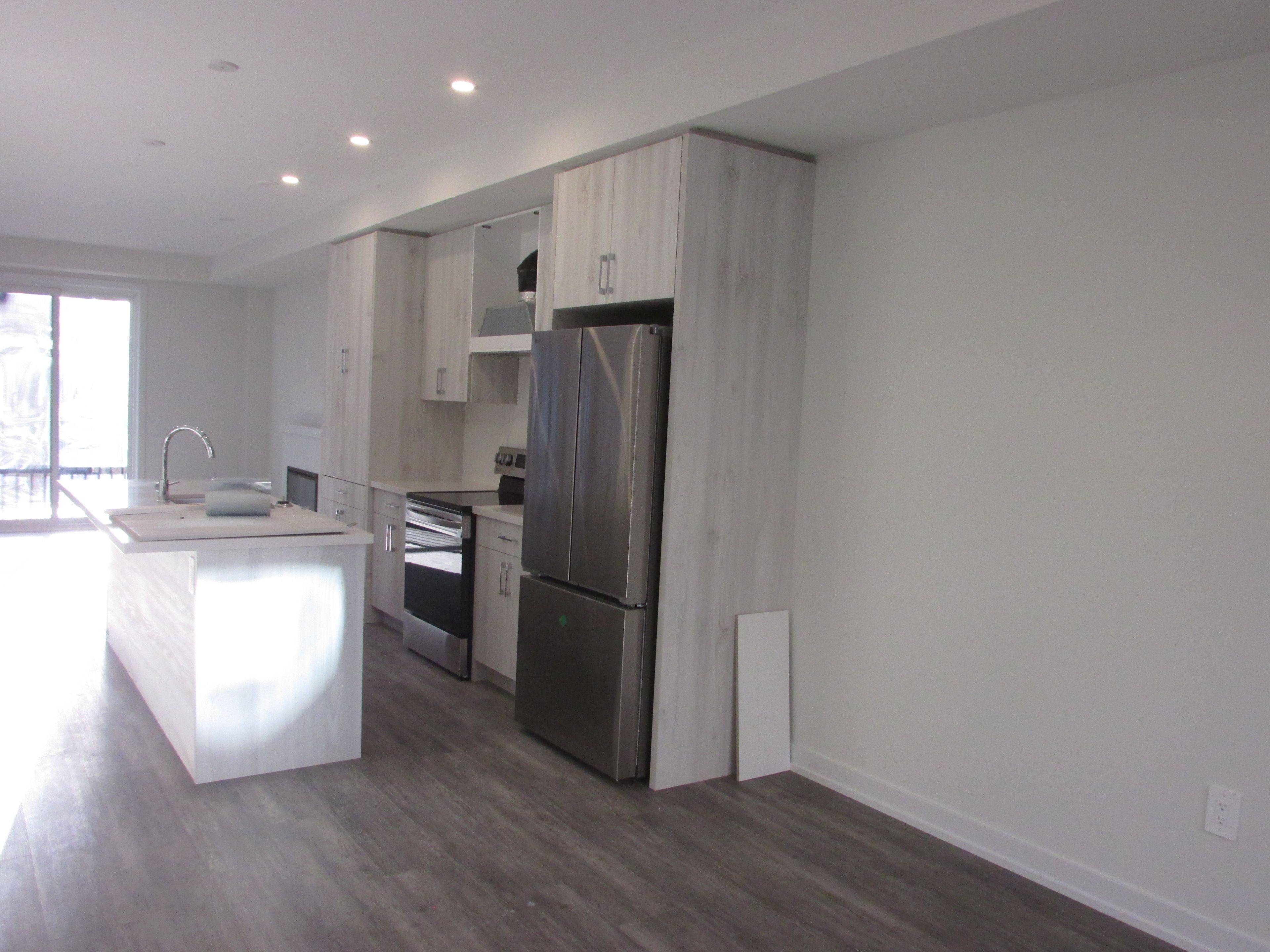 Richmond Hill, ON L4B 0J5,18 Mermot LN