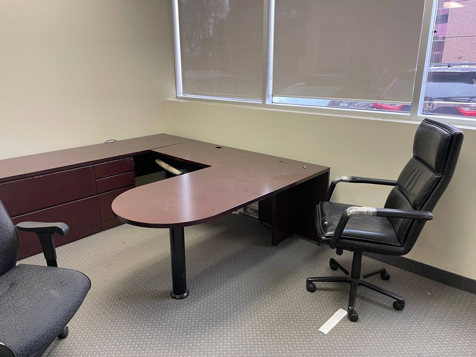 Barrie, ON L4N 1K9,126 Wellington ST W #101